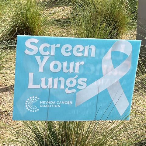 Screen Your Lungs sign